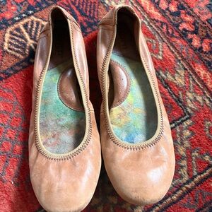 Born Julianne Leather Ballet Flats